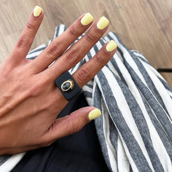 EM -Black ring with labradorite