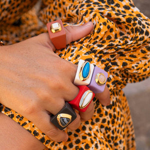 EM - White ring with natural Onyx stone