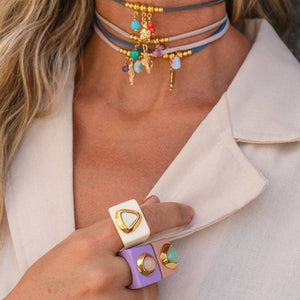 EM - Beige ring  with natural mother-of-pearl stone